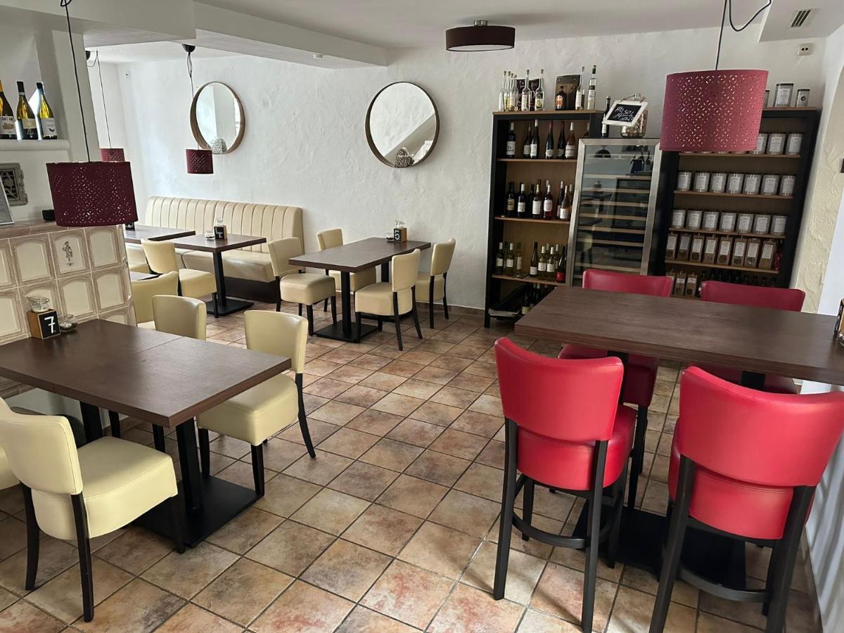 Vinopresso Gmbh - Cafe Roemer Пріксенштадт Екстер'єр фото